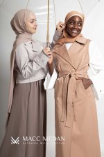Trenchcoat-Transformer-Hellgrau-und-Kamelbraun_MACCMEDAN