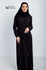 Kleid zum Wickeln aus Feinstrick Schwarz MaccMedan Muslimische Kleider, Hijab, Abaya, Muslima Fashion, Modest Fashion, Islamische Kleidung, Muslimische Mode