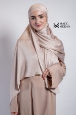 Hijab aus Premium Crincled Silk - Beige- Hijabi, Muslima, Kopftuch, Modest Fashion - MaccMedan