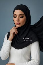 Fertighijab auf Krepp-Chiffon - Schwarz - MACCMEDAN