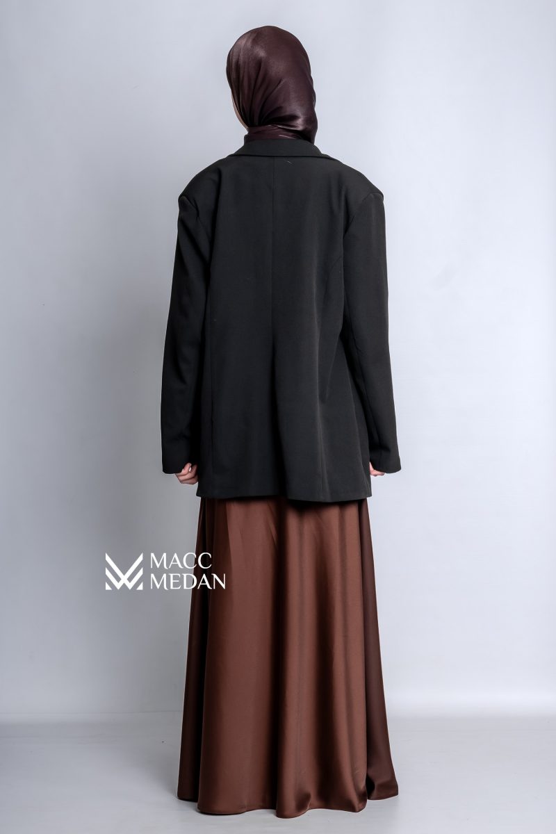 Aurora Blazer im Oversized Look-Schwarz- MaccMedan Muslimische Kleider, Hijab, Abaya, Muslima Fashion, Modest Fashion, Islamische Kleidung, Muslimische Mode